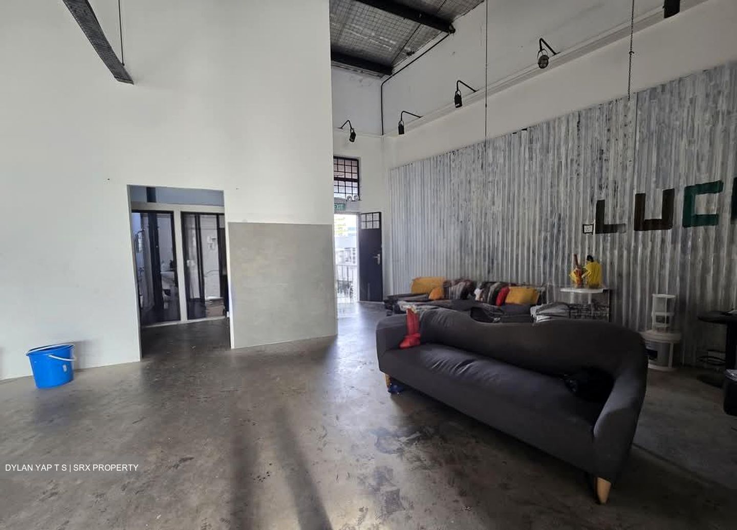 Evan Lim Warehouse (D14), Factory #575695071